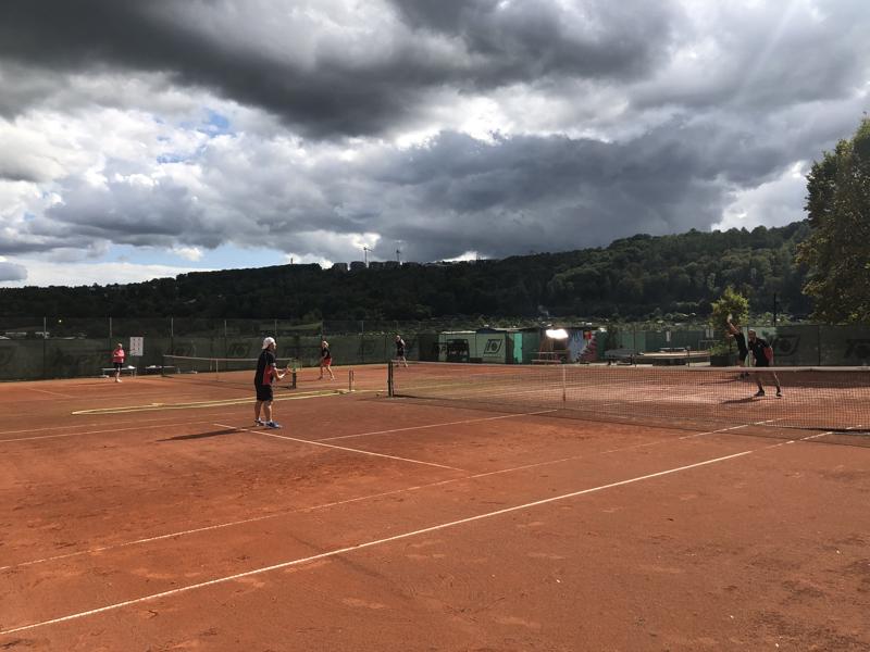 Sommersaison der Tennisabteilung mit Schnuppertraining